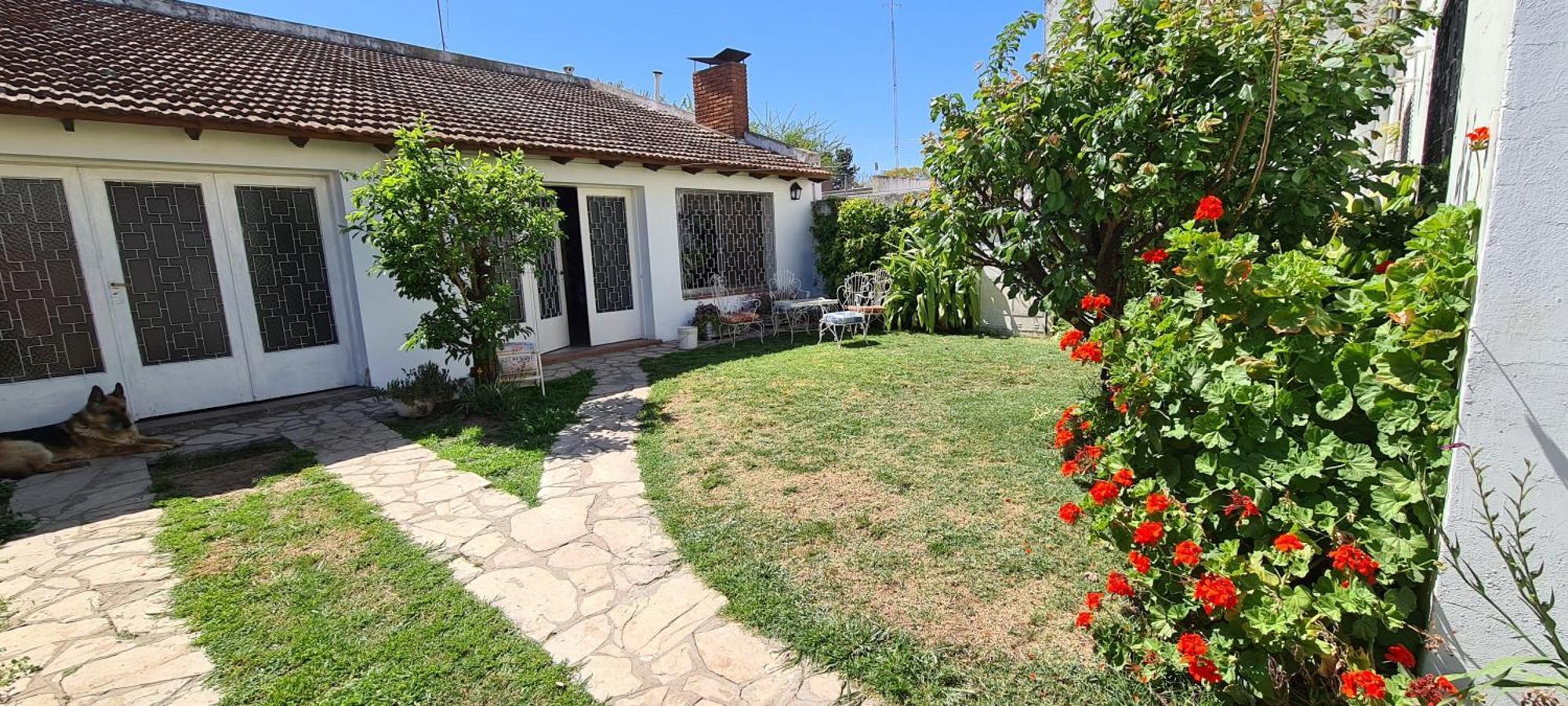 Apartamento Casa 5 Personas. Calle Principal *