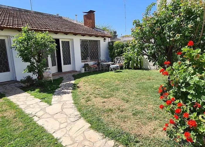 Casa 5 Personas. Calle Principal Canuelas